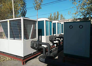 河北燕郊開發(fā)區(qū)蒼頭村--熱泵機(jī)組