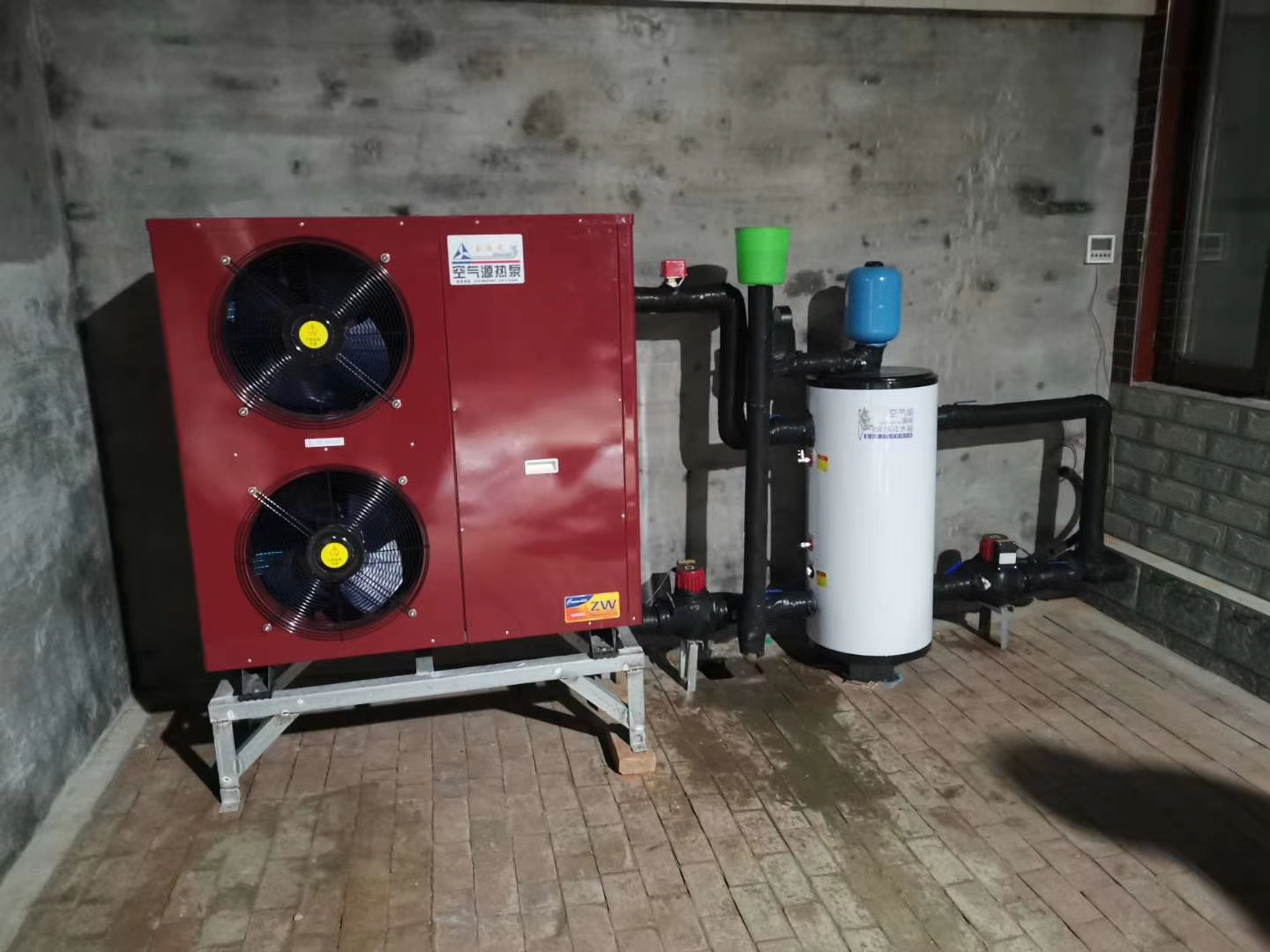 北京客戶--家用6匹明銳空氣源熱泵